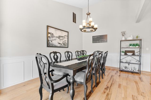 840 E Gaslight Drive, Springfield, MO 65810