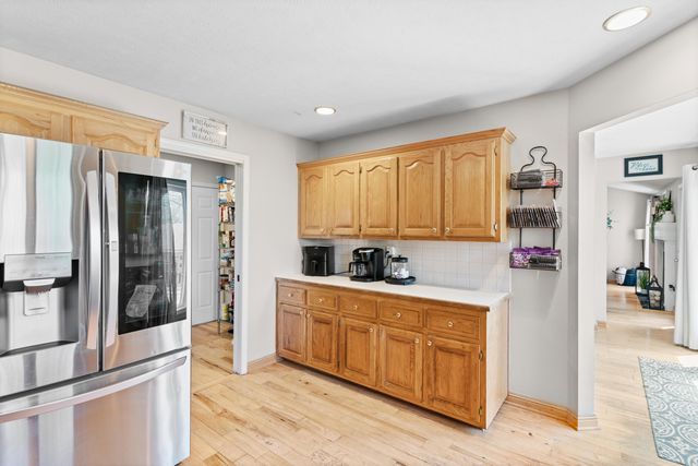 840 E Gaslight Drive, Springfield, MO 65810