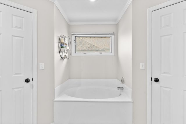 840 E Gaslight Drive, Springfield, MO 65810