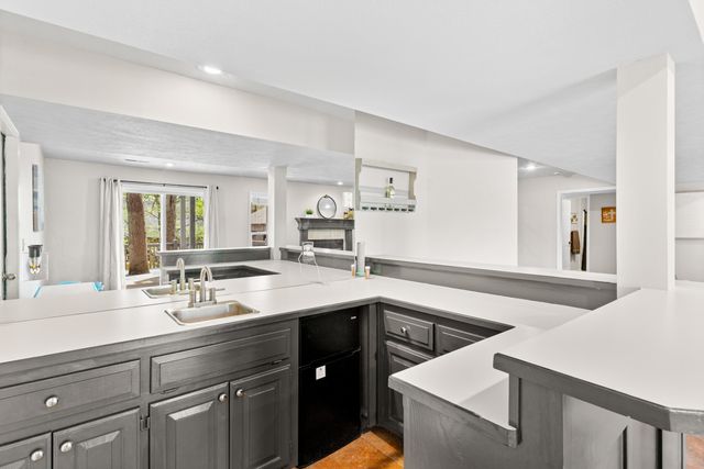 840 E Gaslight Drive, Springfield, MO 65810