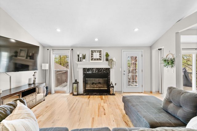 840 E Gaslight Drive, Springfield, MO 65810