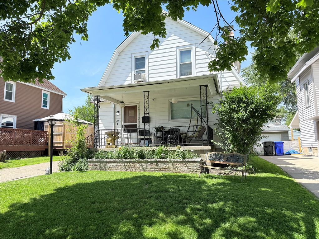 2218 WILLOW Street, Erie, PA 16510