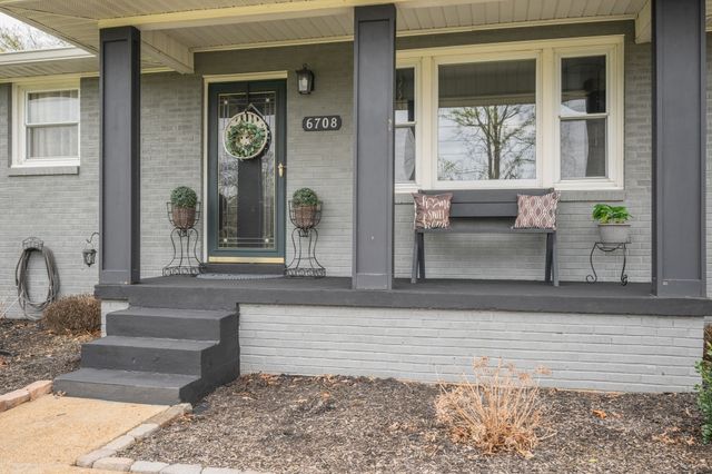 6708 Hwy 100, Bon Aqua, TN 37025