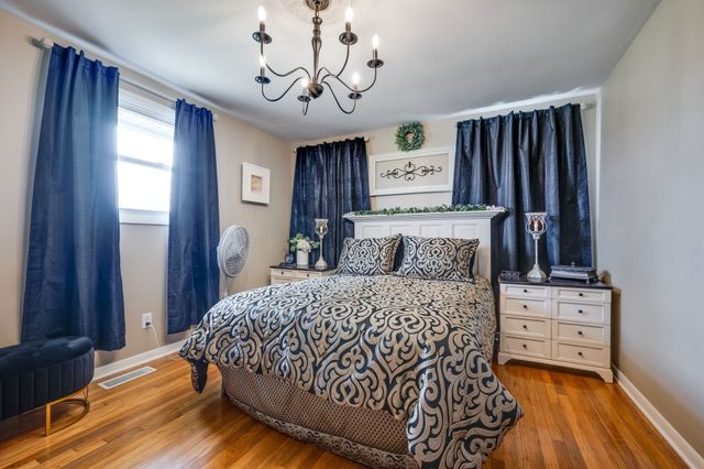 6708 Hwy 100, Bon Aqua, TN 37025