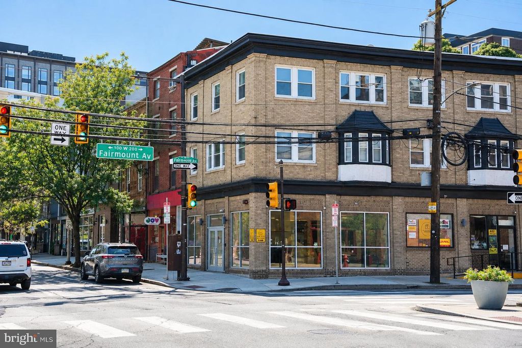 632 N 2ND ST, PHILADELPHIA, PA 19123 — exterior