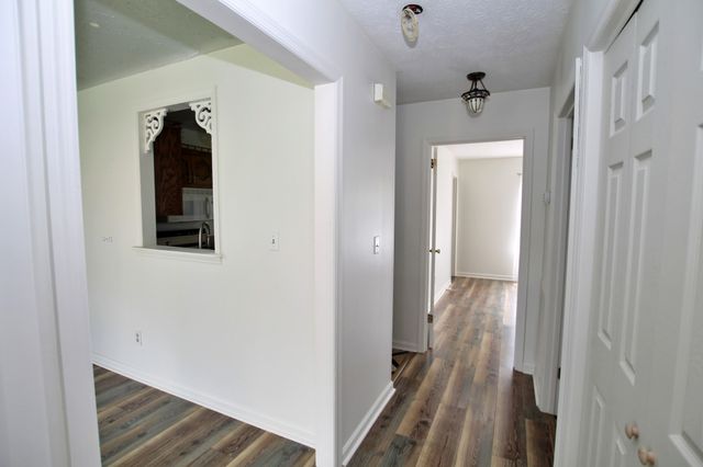 2117 Mockingbird Ln Apt A, Springfield, TN 37172