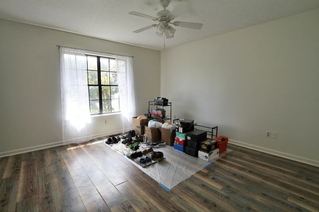 2117 Mockingbird Ln Apt A, Springfield, TN 37172