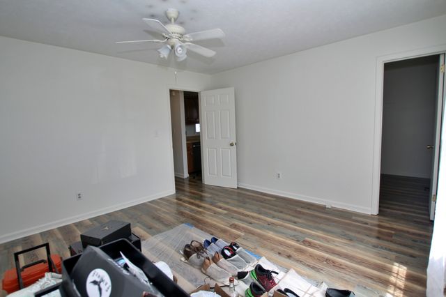 2117 Mockingbird Ln Apt A, Springfield, TN 37172