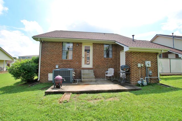 2117 Mockingbird Ln Apt A, Springfield, TN 37172