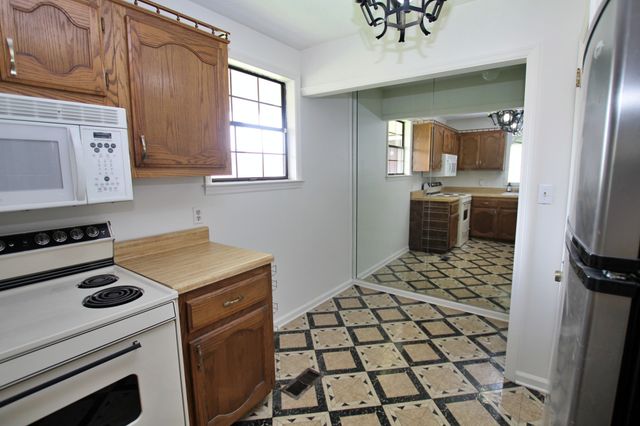 2117 Mockingbird Ln Apt A, Springfield, TN 37172