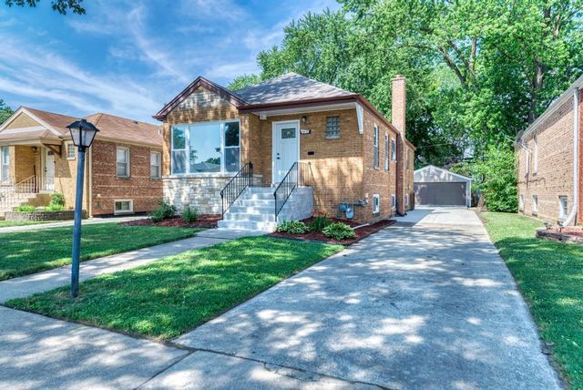 8916 S Sacramento Avenue, Evergreen Park, IL 60805