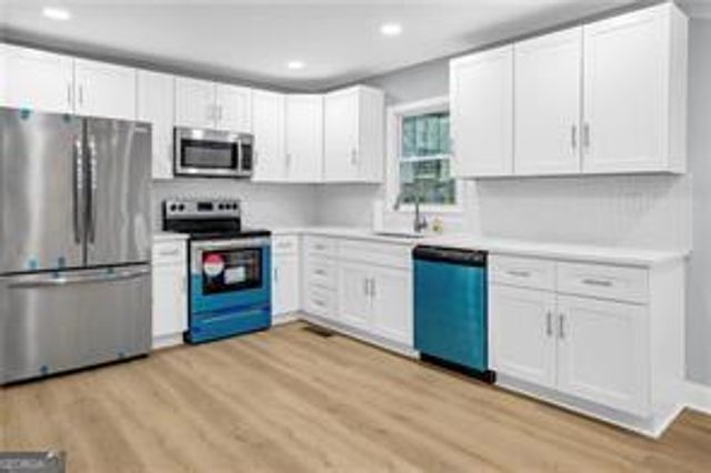 1512 S Hairston Road, Stone Mountain, GA 30088