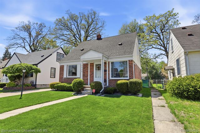 2920 Hubbard Street, Dearborn, MI 48124