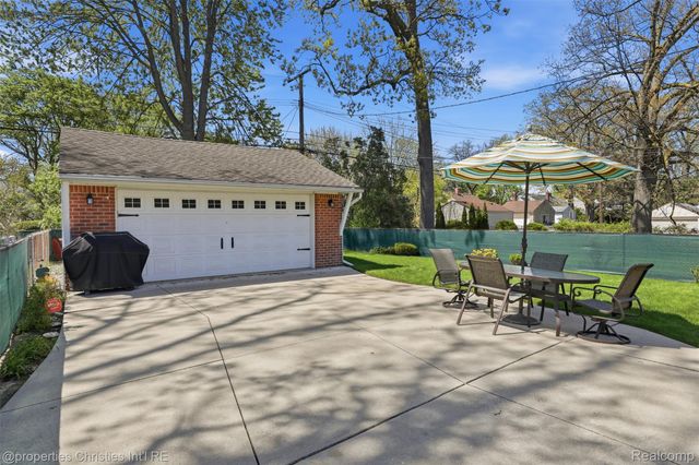 2920 Hubbard Street, Dearborn, MI 48124