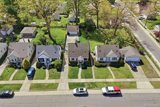 2920 Hubbard Street, Dearborn, MI 48124