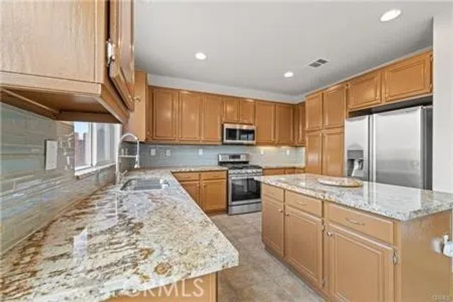 32372 Safflower, Winchester, CA 92596