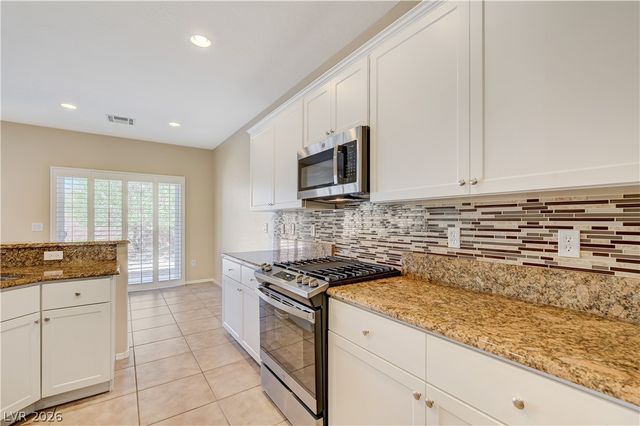 2416 Great Auk Avenue, North Las Vegas, NV 89084