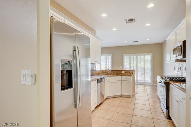 2416 Great Auk Avenue, North Las Vegas, NV 89084