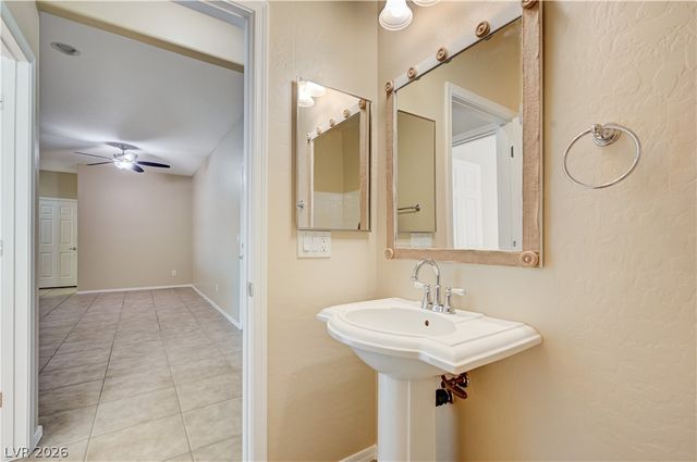 2416 Great Auk Avenue, North Las Vegas, NV 89084