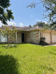 31 Back Bay, Galveston, TX 77551