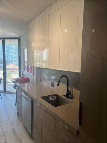 20191 E Country Club Drive 503, Aventura, FL 33180