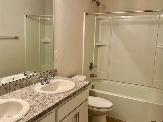 12591 LAKE TAYLOR Lane, Jacksonville, FL 32218