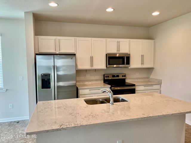 12591 LAKE TAYLOR Lane, Jacksonville, FL 32218