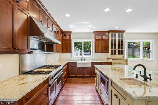 11 Fairwood Rd, Madison Boro, NJ 07940