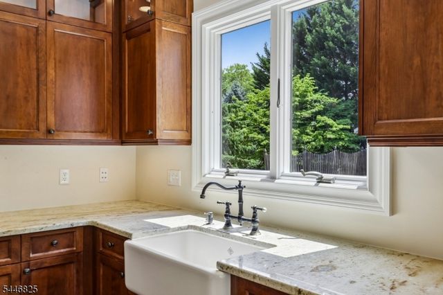 11 Fairwood Rd, Madison Boro, NJ 07940