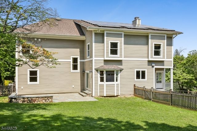 11 Fairwood Rd, Madison Boro, NJ 07940