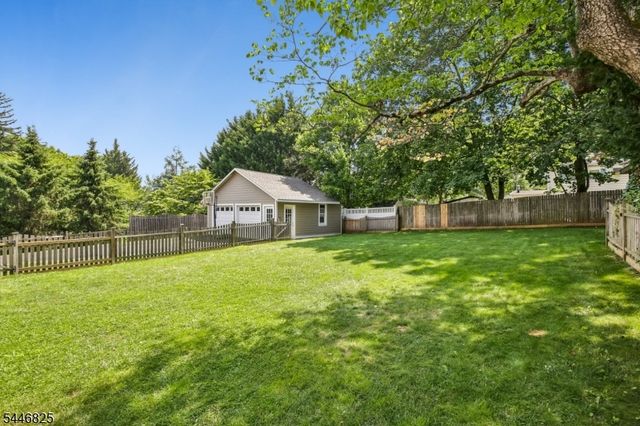 11 Fairwood Rd, Madison Boro, NJ 07940