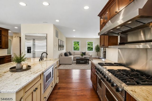 11 Fairwood Rd, Madison Boro, NJ 07940