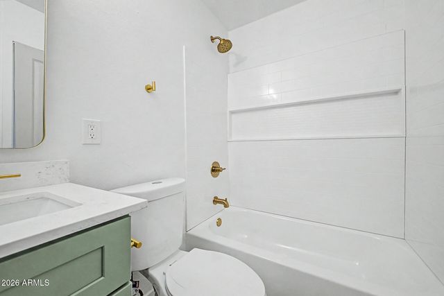 1804 E CONCORDA Drive 18, Tempe, AZ 85282