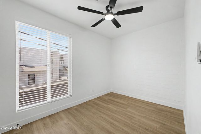 1804 E CONCORDA Drive 18, Tempe, AZ 85282