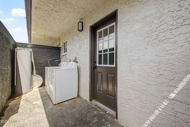 1804 E CONCORDA Drive 18, Tempe, AZ 85282