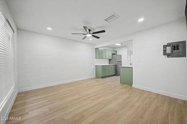 1804 E CONCORDA Drive 18, Tempe, AZ 85282