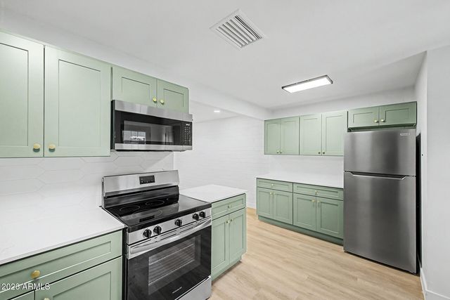 1804 E CONCORDA Drive 18, Tempe, AZ 85282