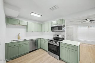 1804 E CONCORDA Drive 18, Tempe, AZ 85282