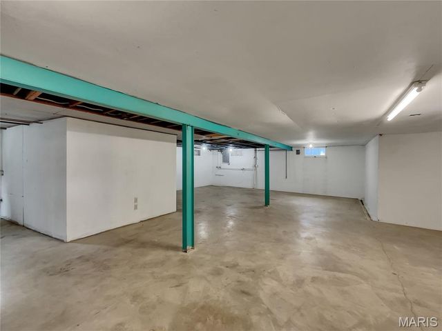 1117 Tompkins Street, St Charles, MO 63301