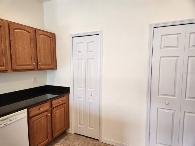 21041 SUNPOINT WAY 202, Lutz, FL 33558