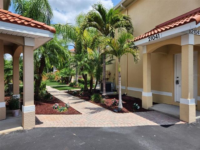 21041 SUNPOINT WAY 202, Lutz, FL 33558