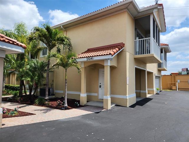 21041 SUNPOINT WAY 202, Lutz, FL 33558