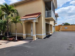21041 SUNPOINT WAY 202, Lutz, FL 33558