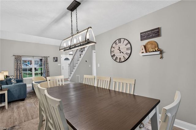 30 Meadow Creek DR, Newport News, VA 23608