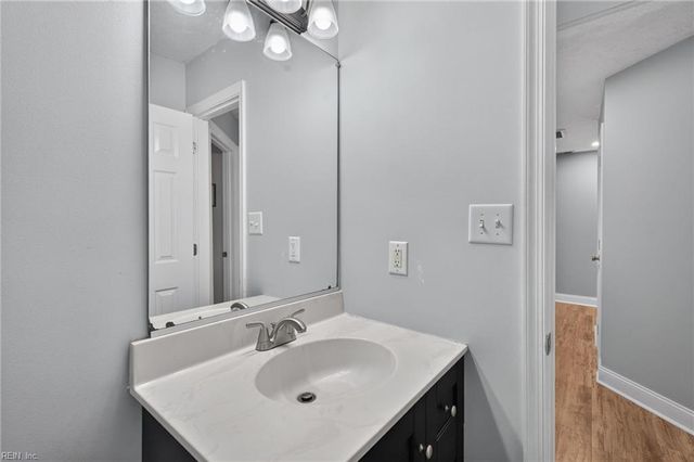 30 Meadow Creek DR, Newport News, VA 23608