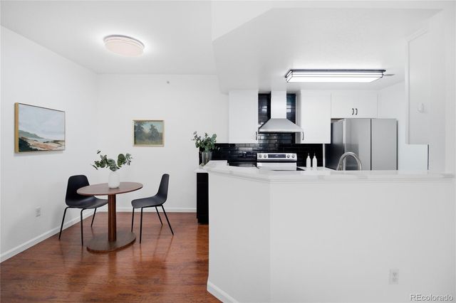 7440 S Blackhawk Street 204, Englewood, CO 80112