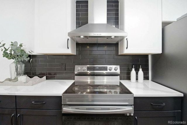 7440 S Blackhawk Street 204, Englewood, CO 80112