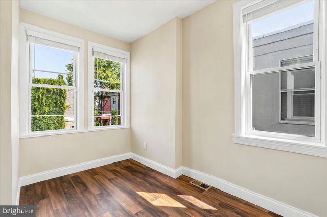 2616 CEDAR ST, Philadelphia, PA 19125