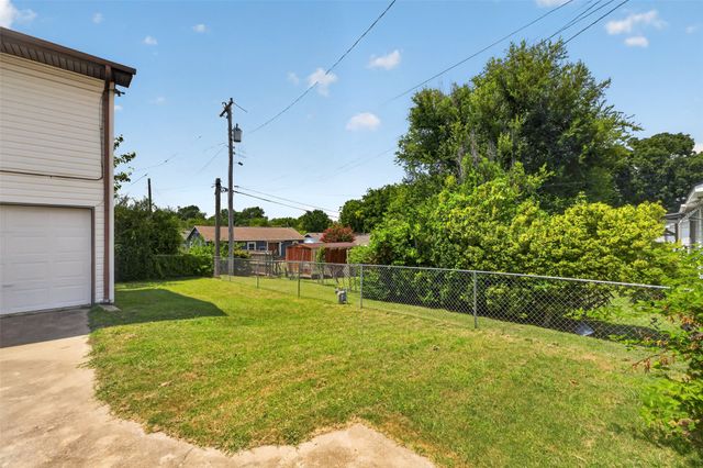 5813 E 20th Street, Tulsa, OK 74112