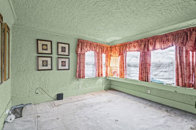 8617 S Loomis Boulevard, Chicago, IL 60620